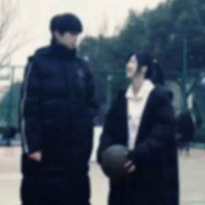 含紧一点H侍卫边做边走视频
